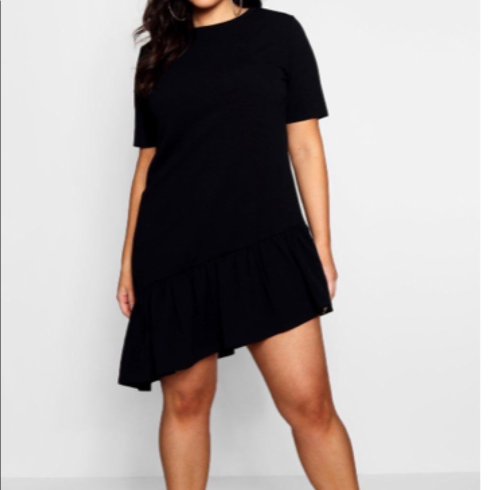 BRAND NEW WITH TAGS BooHoo Asymmetric Dress